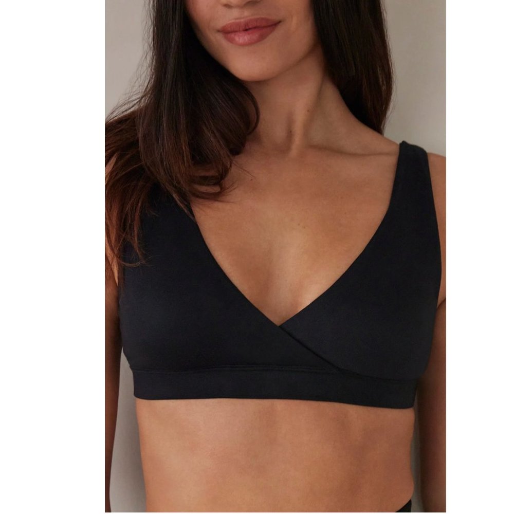 Bumpsuit The Reversible Comfy Bra in Size S Black- NWT